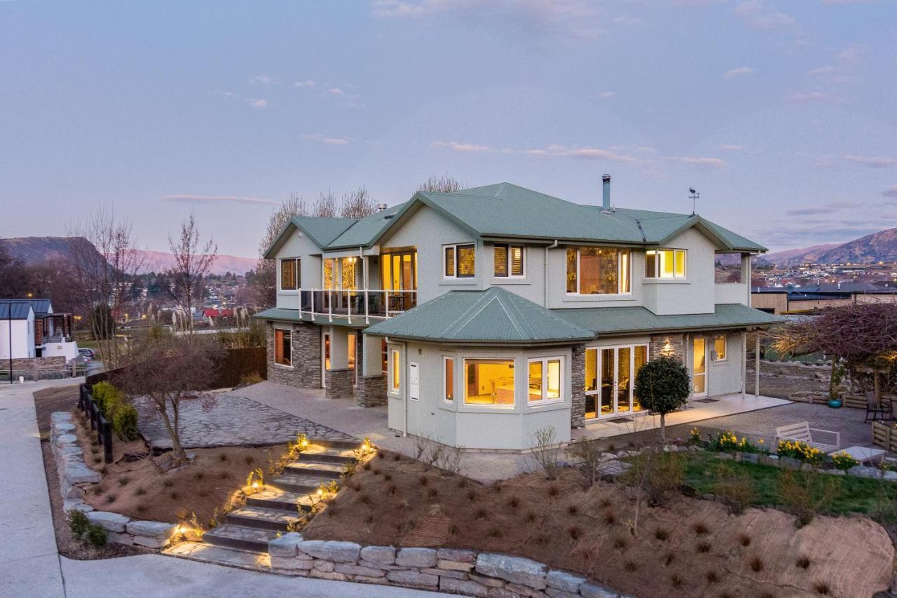 Wanaka Lake House Exterior photo