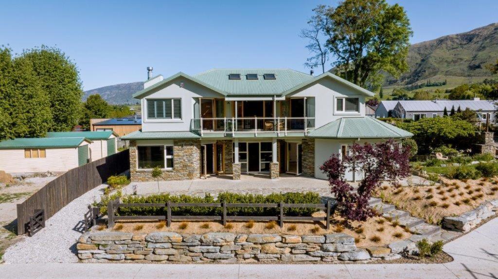 Wanaka Lake House Exterior photo